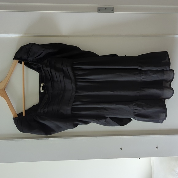 A&F Sheer Sleeves Black Dress - Picture 3 of 6